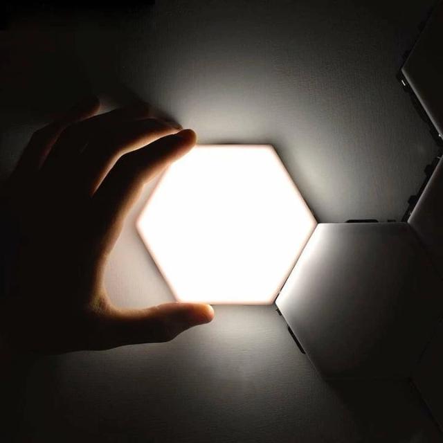TOUCHY™ : Touch-sensitive Honeycomb Lights